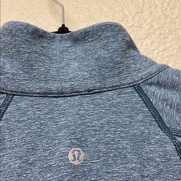 Lululemon Men's Blue Quarter-Zip Pullover - Picture 9 of 10